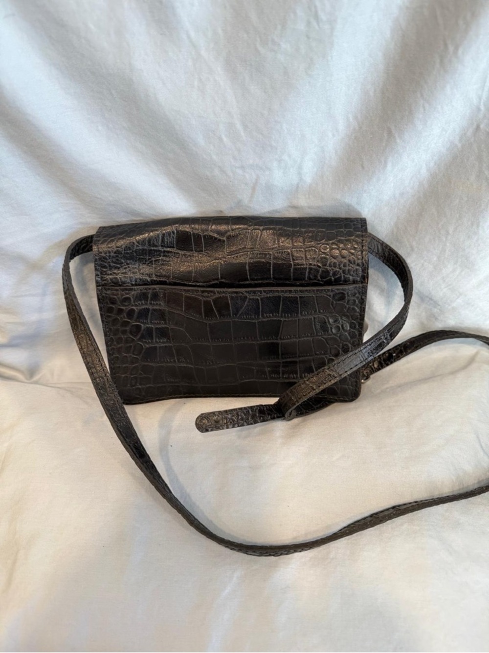 Patricia Nash Black Croc-Embossed Cross Accent Crossbody Bag - Picture 2 of 6